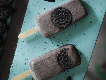 Oreo Freeze Pop