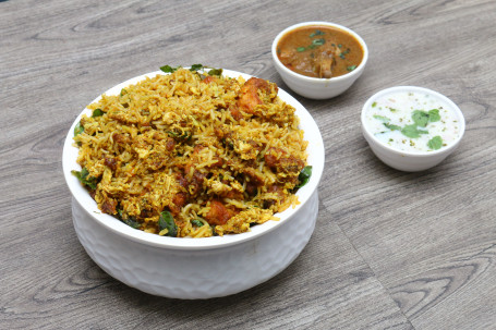 Mughalai Chicken Bone Biryani (1100 Ml)