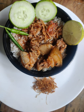 Pork With Dry Bamboo Shoot And Mezenga Seeds Bowl