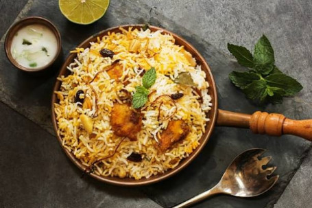 Nawab Spl Chicken Biryani With Egg