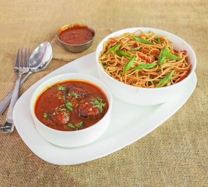 Veg Noodles Veg Manchuria