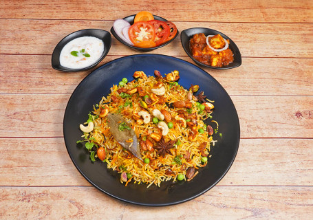 Veg Dry Fruits Biryani