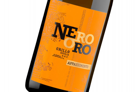 Nero Oro Grillo Appassimento, Sicilia, Italia