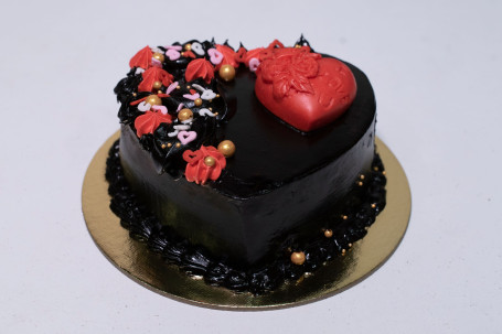 Heart Shape Cake With Fondant Designer Heart (300 Gms)