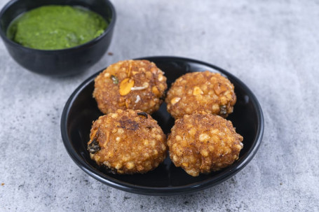 Garma Garam Falahaari Sabudana Vada