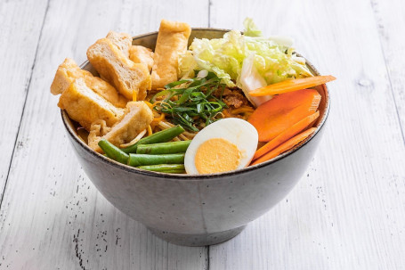 Vegetarian Laksa Noodle Soup