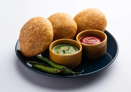 Bikaneri Moong Dal Kachori