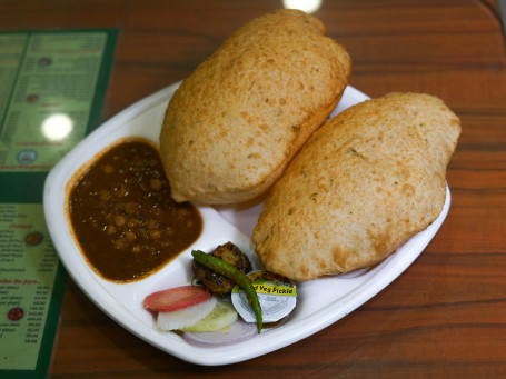 2 Pcs Bhatoore And 250Ml Chole