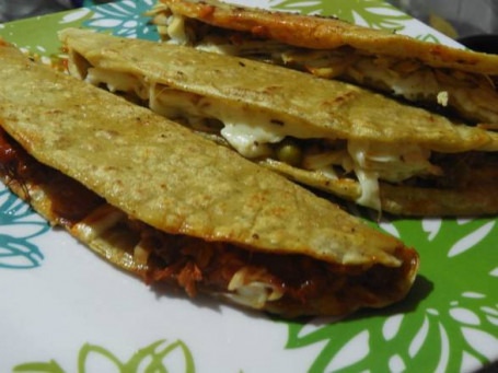 Quesadilla Queso Con Carne Grande