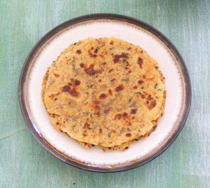Pyaz And Cheese Paratha