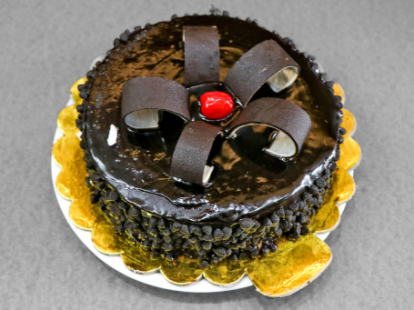 Chocochip Eggless Cake (2 Pound)