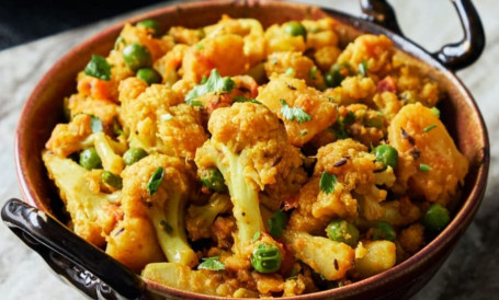 Aloo Gobhi Dum