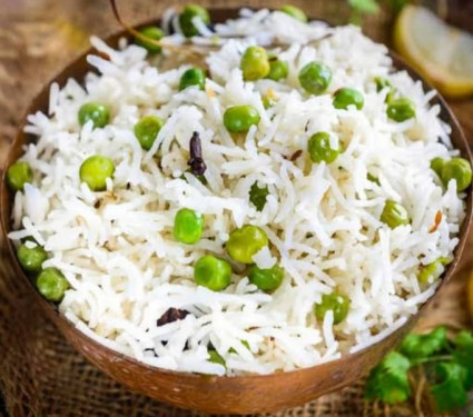 Peas Pulao With Gravy Or Raita