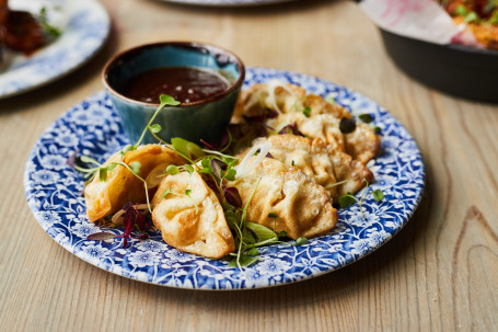 Empanadillas Crujientes De Pollo Y Sésamo