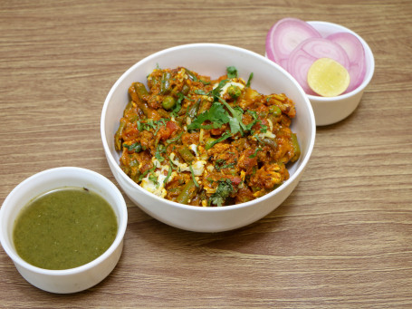 Mixed Veg [Served With Chutney]