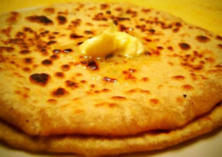 Aloo Paratha With Dhai Achar Butter [2 Pieces]