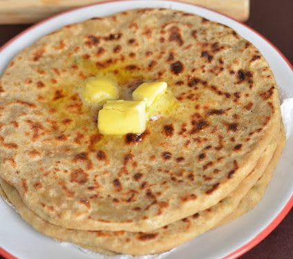 Aloo Pyaaj Parantha With Dahi [2 Pieces]