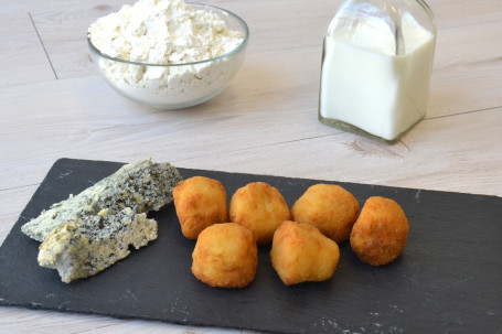 Croquetas De Queso Azul Franc Eacute;S