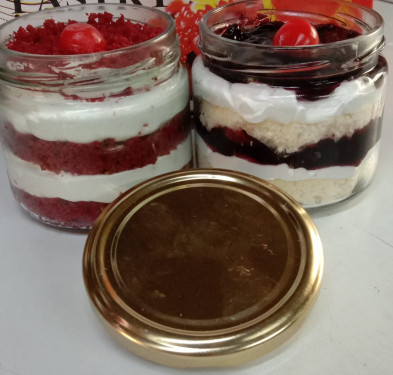 Eggless Combo Red Velvet Blueberry Jar Cake (350 Ml)