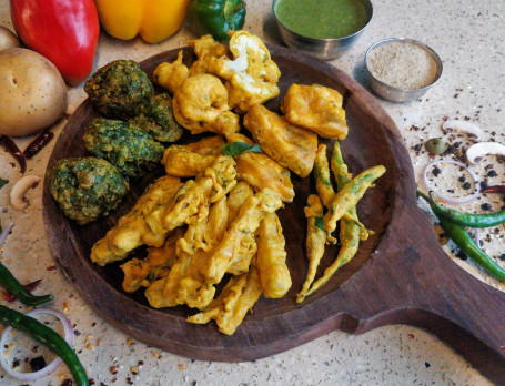 Mix Pakora With Paneer[250 Gm]