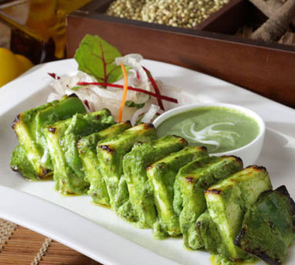 Paneer Pahadi Tikka[8Pcs]