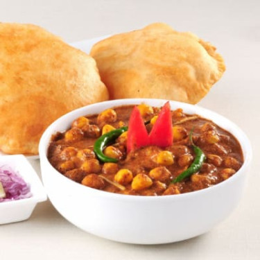 Chole Aur Bhature (2Pcs)