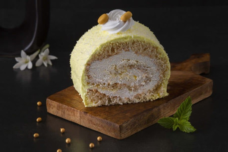 Mango Swiss Roll Pastrie