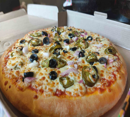 Country Special Pizza Onion+Capsicum+Olive