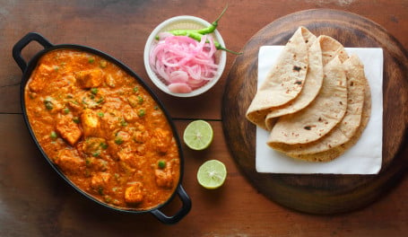 Matar Paneer +4 Roti Rice