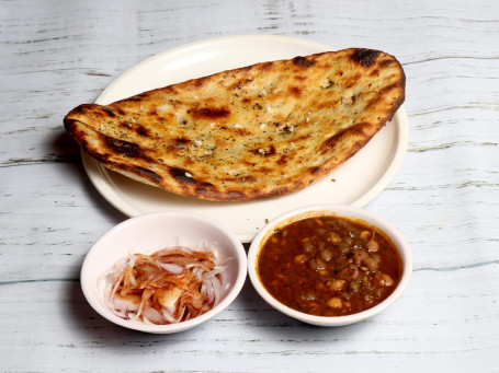 Mixed Kulcha Naan With Chane (Per Pc)