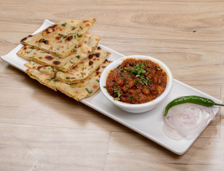 Amritsari Kulcha With Chana[ Butter Chiplet Pickle]