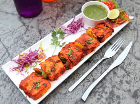 Deggi Mirch Ka Paneer Tikka