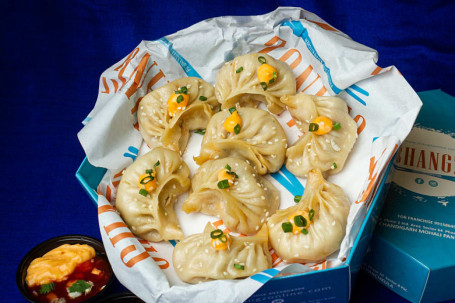 Chicken Extreme Momos (8 Pcs)