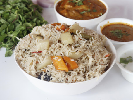 Special Veg Biryani (1200 Ml)