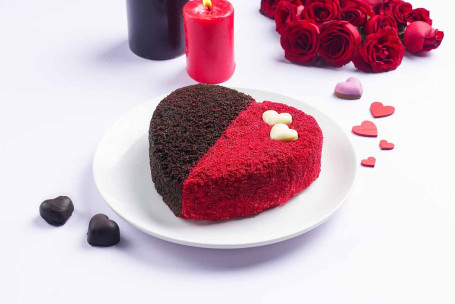Special Heart Shaped Cake (Half Kg) (Eggless)