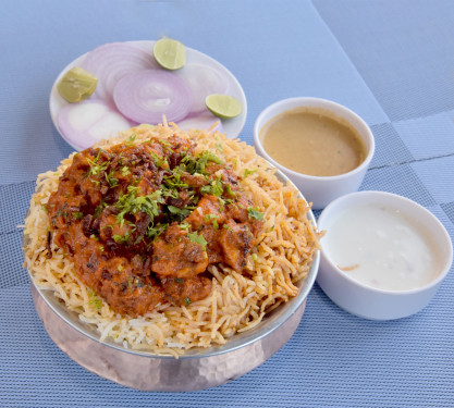 Mushroom Veg Biryani Pure Veg (1200 Ml)