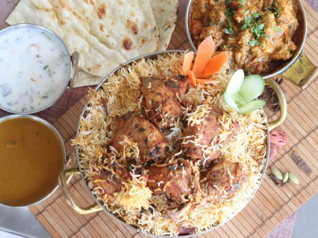 Chicken Dum Biryani Family Pack [2 Kg]