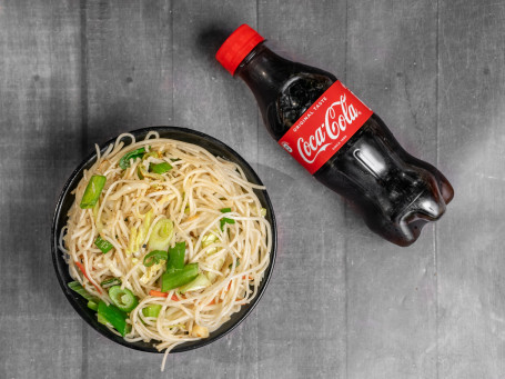 Veg. Chowmein Soft Drink(200 Ml)