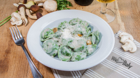 Tortellini With Mushrooms And Cream