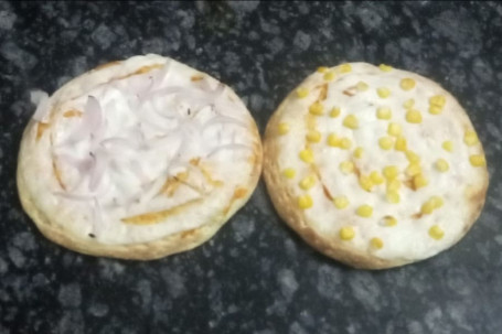 Onion Pizza+Corn Pizza [Small, 7 Inches]