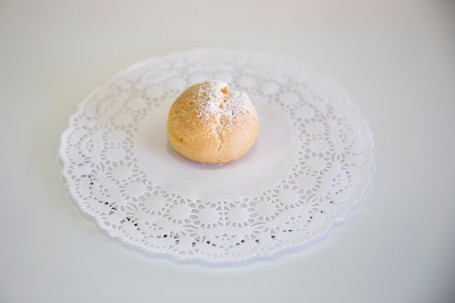 Profiterole (Dusted With Icing Sugar)