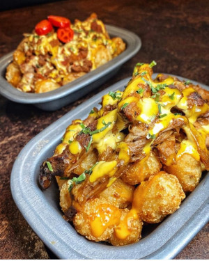 Pulled Pork Cheese Loaded Tater Tots