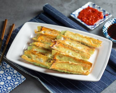 Xīn Shū Shí Guō Tiē Albóndigas Fritas Con Verduras