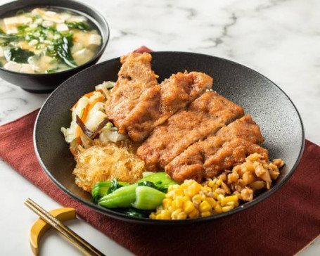 Combo De Arroz Zhà Pái Gǔ Fàn Tào Cān Con Costillas De Cerdo Fritas