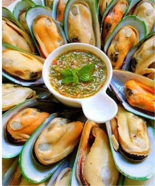 Bangkok Grilled Mussels
