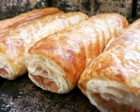 Sausage Roll (Small)