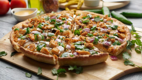 Halal Chicken Tikka Pizza