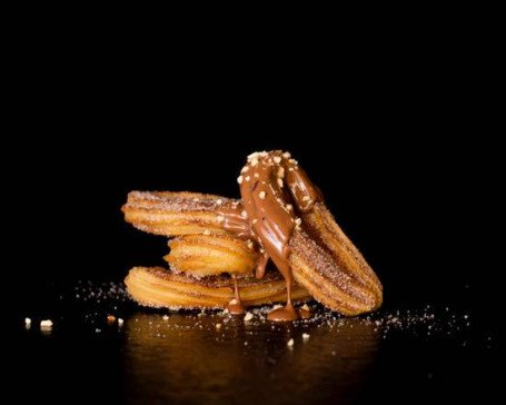 Nut-Choc Dip Churros