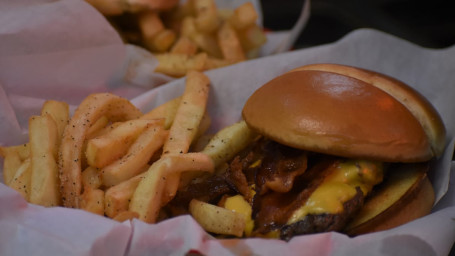 Jack Daniels Bbq Bacon Cheeseburger