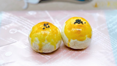 Red Bean Egg Yolk Pastry (1 Count)